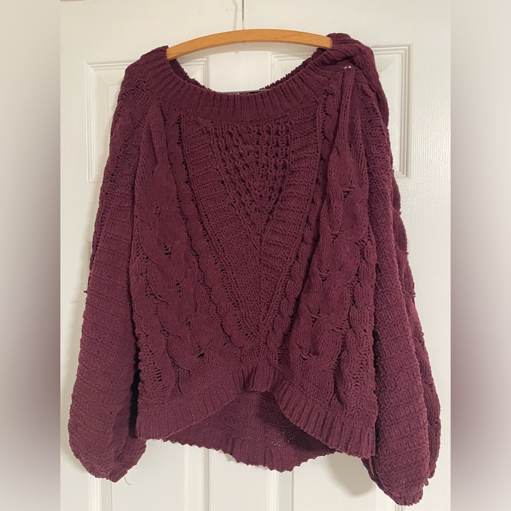 Women’s Burgundy Express Sweater Medium Boat Neck